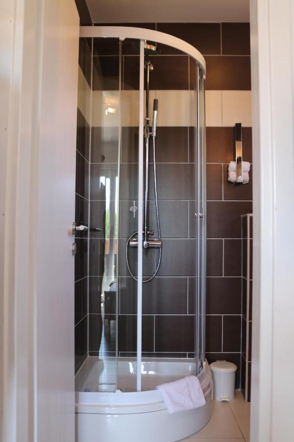 Apartment Matic فرسي المظهر الخارجي الصورة
